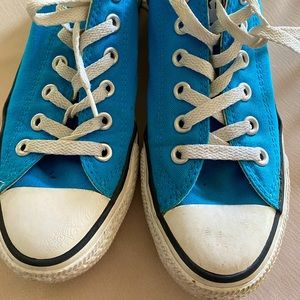 Turquoise Converse Size 7